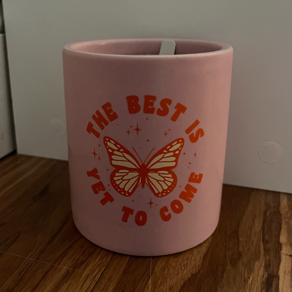 NWT aesthetic pink “the best is yet to come” butterfly candle